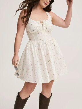 Torrid Pippa Floral Corset Mini Dress NWT Size 10 Milkmaid Cottagecore Feminine